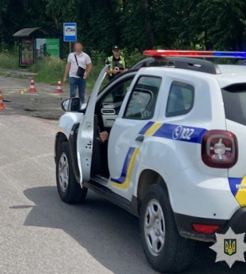 У Городку водійка автомобіля «Mersedes-Benz» збила 26-річну жінку