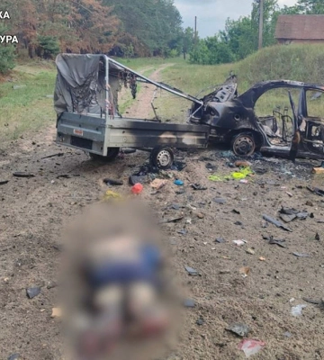 На Харьковщине легковой автомобиль подорвался на мине — двое погибших