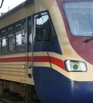 На Дніпропетровщині змінюється розклад руху низки приміських поїздів: деталі