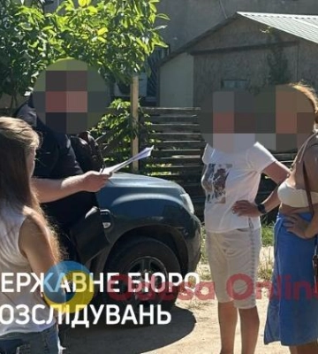 На Одещині двох працівниць міграційної служби підозрюють у виправдовуванні російської збройної агресії