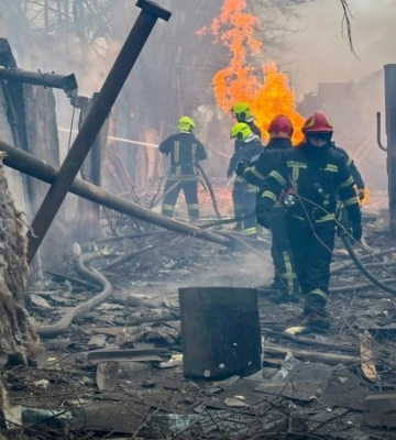 В Одессе сильный пожар после прилета «Калибра» (видео)