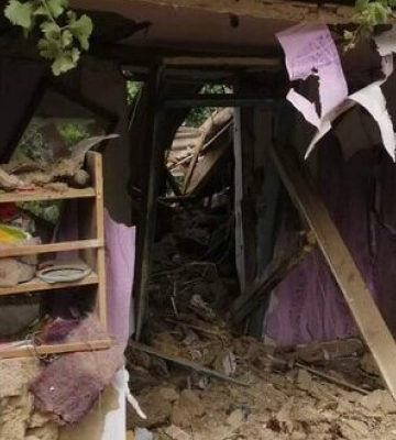Ворог обстріляв село на Херсонщині, загинула жінка, поранено чоловіка (оновлено). ФОТО