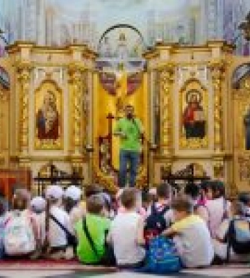 При архикатедрі Тернополя проходять «Веселі канікули з Богом»