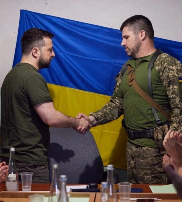Миколаїв, Херсон, Бахмут — що відомо про морпіха Гнатова, який очолив Об'єднані сили ЗСУ