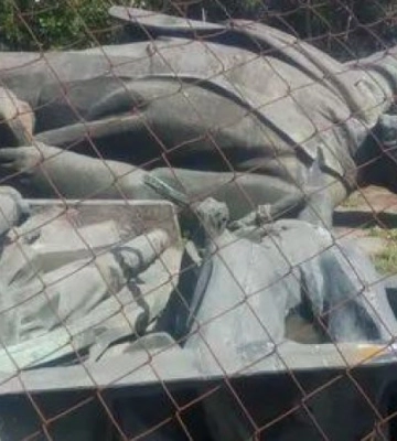У Запоріжжі виставили на продаж найбільший пам’ятник Леніну в Україні