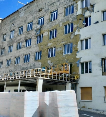 У Тростянці продовжують відбудову лікарні