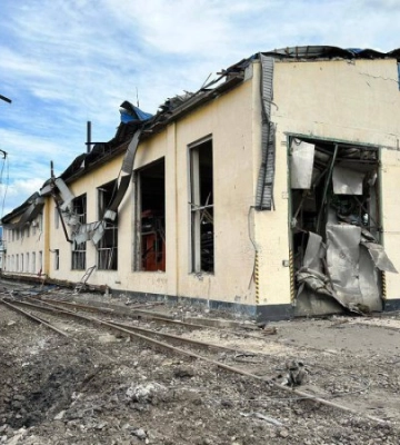 На Донеччині окупанти обстріляли об'єкти "Укрзалізниці", поранені працівники