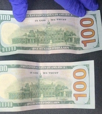 На Волині п&#039;яний мотоцикліст закинув 200 доларів у авто «шерифа» 
