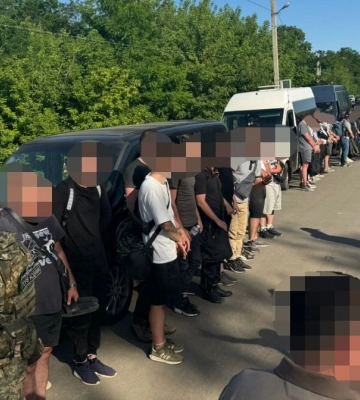На Одещині ДБР завадило спробі переправити сотню ухилянтів через державний кордон