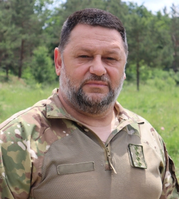 «Хай що ти робиш – роби якнайкраще»: учитель з Волині боронить Батьківщину пліч-о-пліч із сином