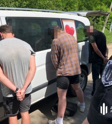 Частину відправили до ТЦК. Біля кордону затримали групу з 47 ухилянтів