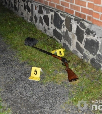 У Ківерцях поліцейські затримали правопорушника, який стріляв у сусіда та поліцейських (ФОТО)