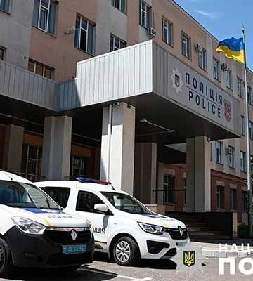 У Полтаві легковий автомобіль наїхав на 12-річного хлопця, дитина доставлена до лікарні
