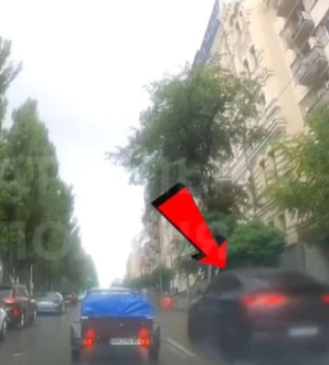 Миттєва карма: у Києві покарали зухвалого порушника ПДР, відео