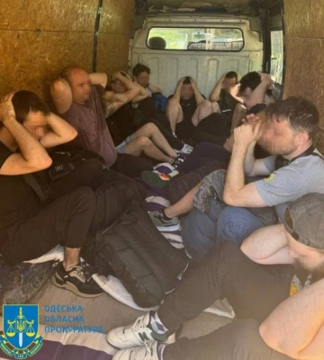 На Одещині затримано організаторів схеми переправлення 47 ухилянтів через кордон, - прокуратура. ФОТО