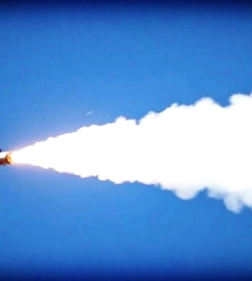 Вночі росіяни вдарили балістичною ракетою по цивільній інфраструктурі Одещини: пошкоджено адмінбудівлю