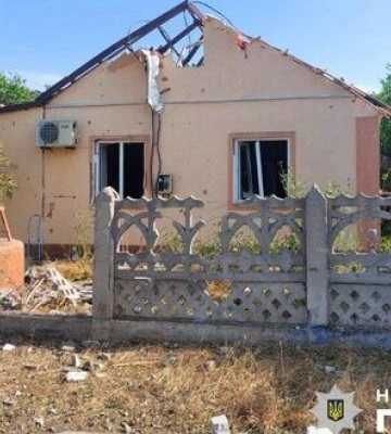 Доба на Херсонщині: окупанти обстріляли 14 населених пунктів, 2 людини дістали поранення