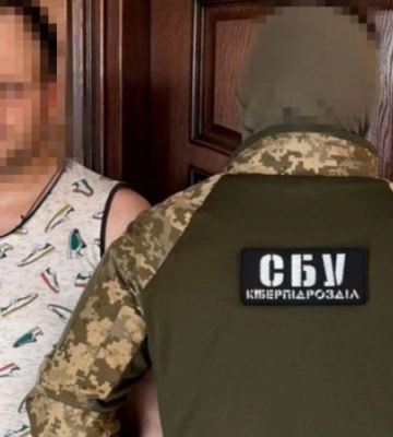 У Чернівцях затримали місцевого жителя, який допомагав ворогу готувати ракетні удари по Буковині