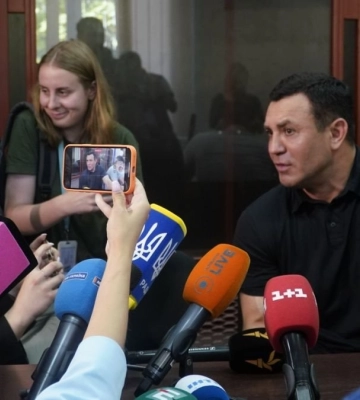 Нужно время: у генпрокурора объяснили, почему на Тищенко не сразу надели электронный браслет