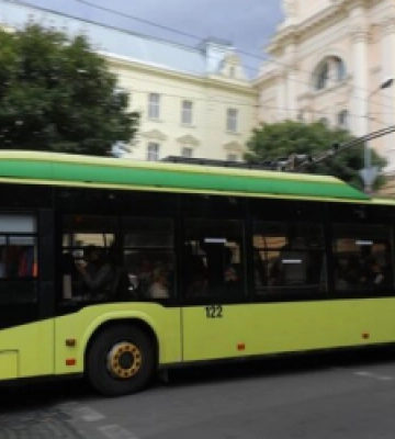 У Львові знеструмлену підстанцію Львівелектротрансу під’єднали до резервного живлення