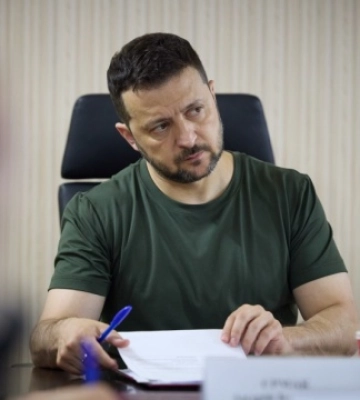 Президент офіційно представив нового командувача Об’єднаних сил Гнатова