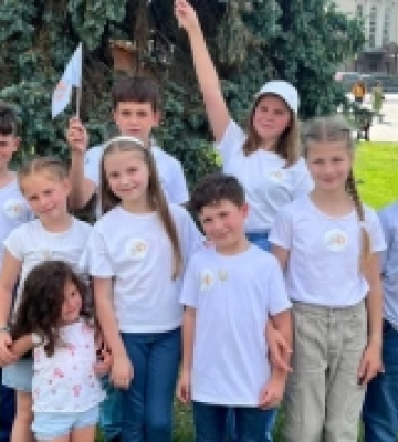 У Луцьку провели благодійну поетичну акцію «Словом теж можна любити»
