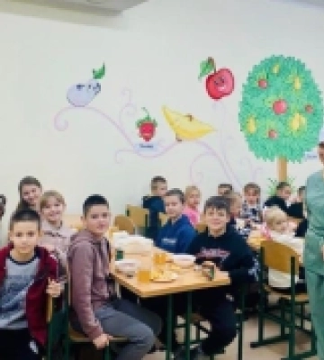 У Костополі дітей усіх військових харчуватимуть безкоштовно