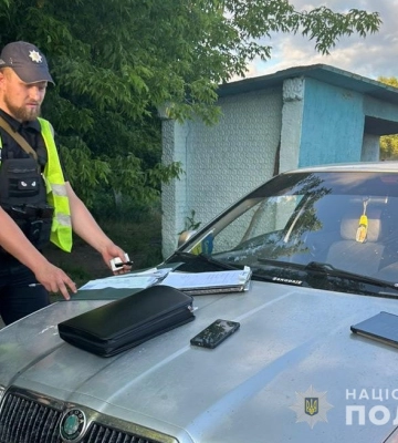 На Сумщині на блокпосту п’яний водій намагався відкупитися від поліції