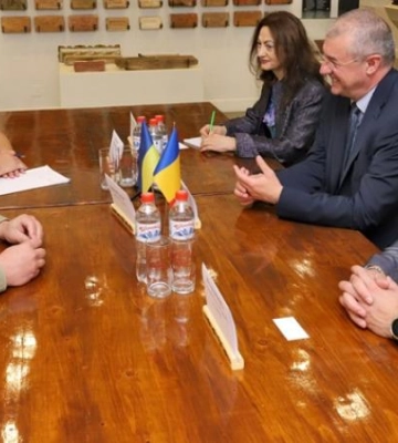 Філатов обговорив із послом Румунії в Україні Мікулою проєкти для енергетики та поглиблення міжмуніципального партнерства