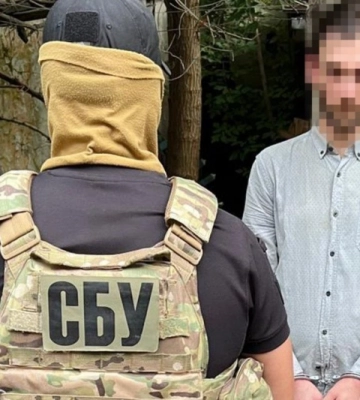Підпалили авто ЗСУ на замовлення спецслужб рф: у Одесі затримали двох чоловіків