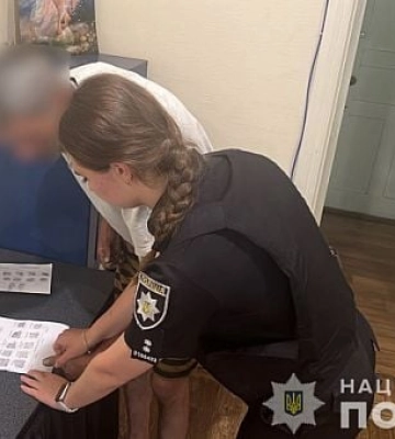 В Кривом Роге торговец оружием пытался откупиться от полицейских: последствия
