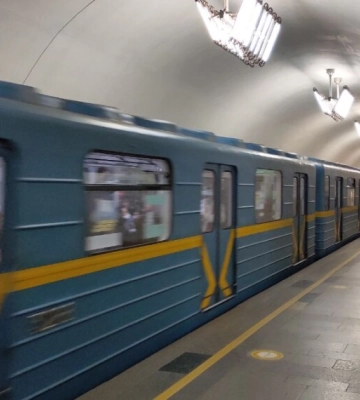 У Києві на вхід закрили чотири станції метро – причина