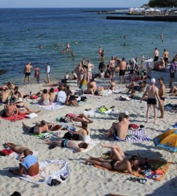 Більше норми: у морській воді на чотирьох пляжах Одеси виявили кишкову паличку