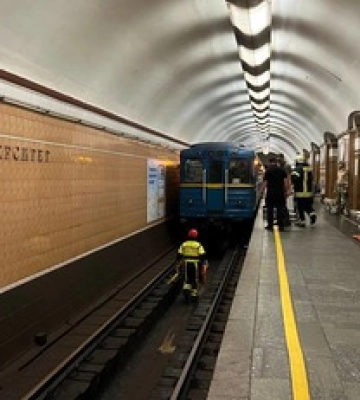 Появились подробности и фото ЧП в киевском метро