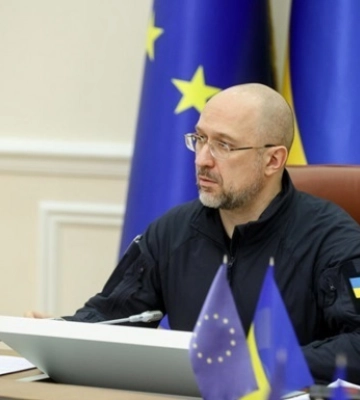 Шмигаль відправив міністрів у регіони після критики Зеленського