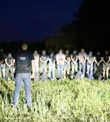 Працівники ДПСУ затримали 24 чоловіків при спробі перетину кордону