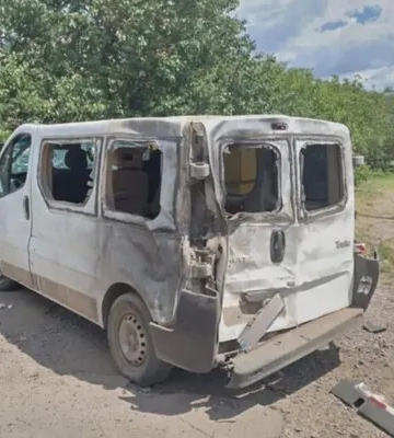 На Херсонщині окупанти атакували FPV-дронами кілька автомобілей: є постраждалі