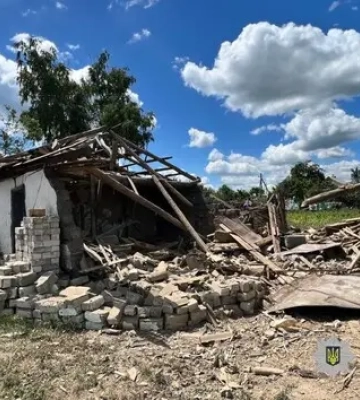 Росіяни понад 2000 разів вдарили по Донеччині. Є загиблі та багато поранених