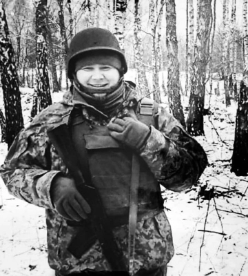 На Кролевеччині попрощалися із захисником Олегом Медвідем