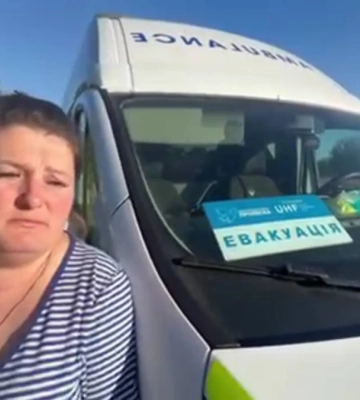 Благодійники евакуювали літню жінку з Берислава на Херсонщині 