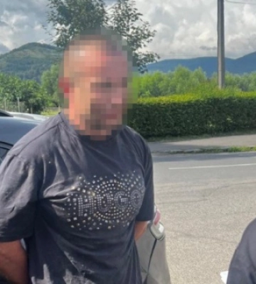 У Мукачеві затримали організатора підриву майна депутата Закарпатської обласної ради