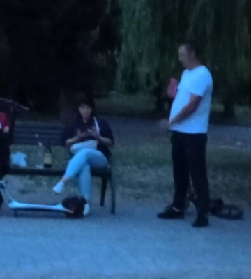 В Днепропетровской области мужчина чуть не зарезал собаку на глазах у детей