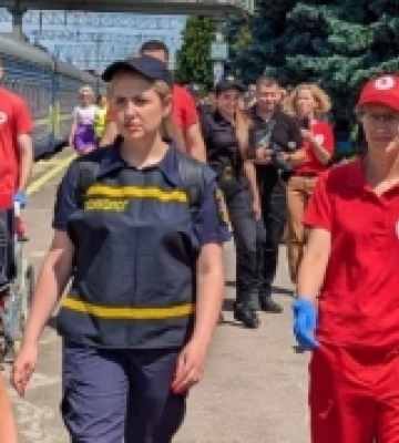 Переселенців, які прибули евакуаційним потягом, розмістять у громадах Рівненського району