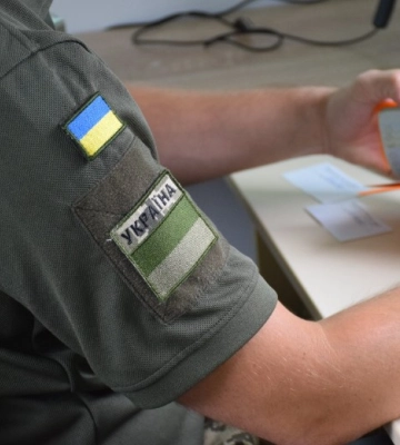 Житель Білгород-Дністровського району намагався незаконно виїхати з України, використовуючи підроблене пенсійне посвідчення