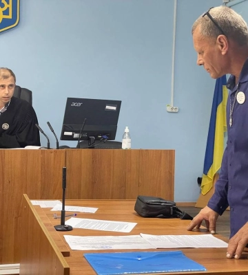 На Сумщине судят мужчину за самодельное оружие, которое он изготовил для защиты от россиян (видео)