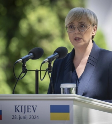 Президентка Словенії прибула з візитом до України та вшанувала пам’ять полеглих захисників. Відео