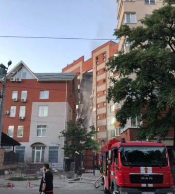 У Дніпрі кількість постраждалих внаслідок влучання російської ракети збільшилася до 9 