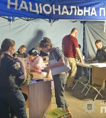 Ракетний обстріл в Дніпрі: поліція знайшла останки однієї людини, дві жінки зникли безвісти