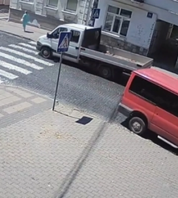 У Луцьку на перехресті не розминулися Skoda та Volvo (відео)