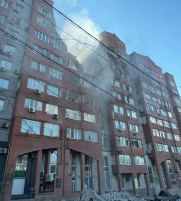 Росія завдала ракетного удару по дев#039;ятиповерхівці у Дніпрі